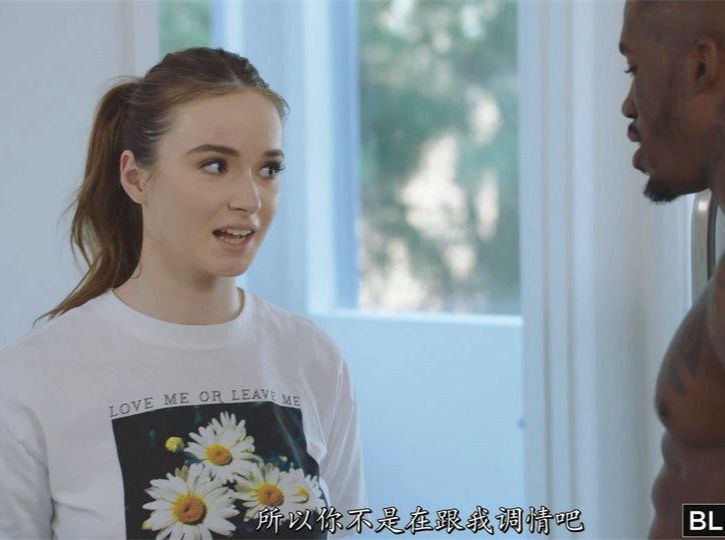 Asian babe gets dildoed